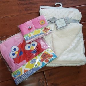 NWT Baby Towel, Washcloth, Blanket set Elmo